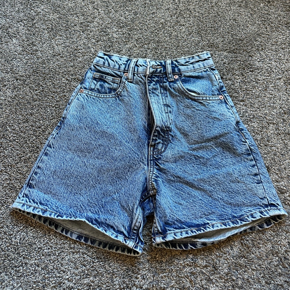 Zara Blue High-Waisted Mom Short